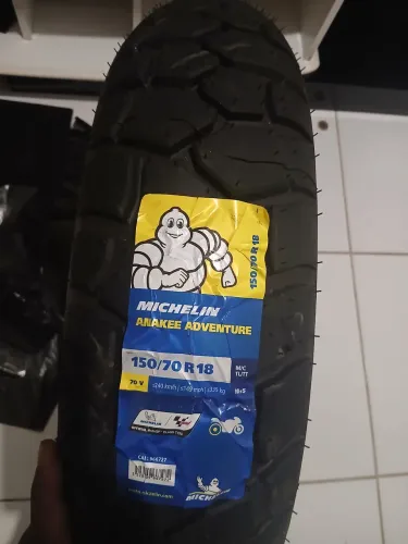 Vendo pneu Michelin