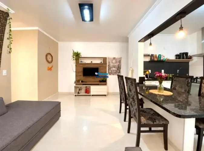 Apartamento à venda com 2 dormitórios na Trindade