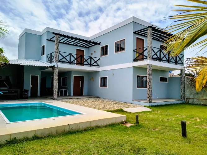 Casa com piscina e área gourmet 5/4