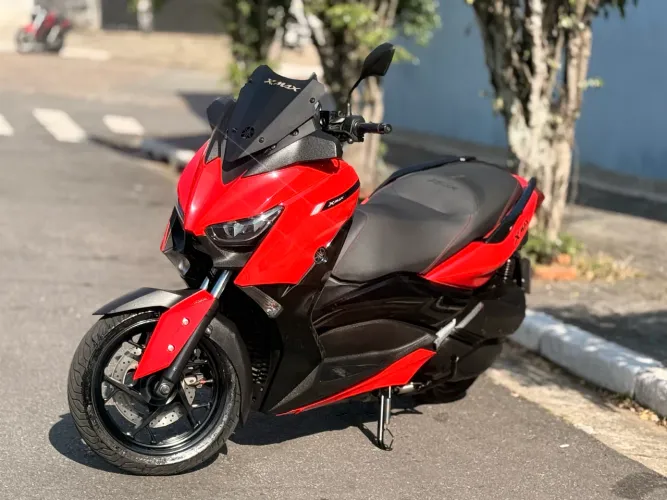 Xmax 