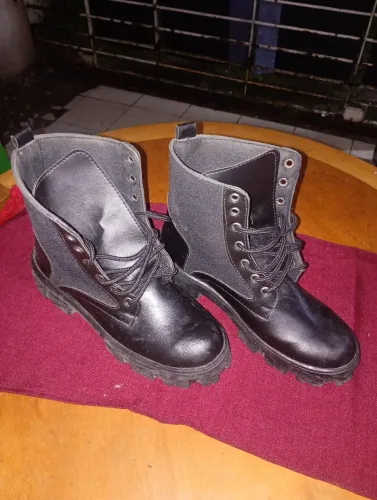 Botas feminina