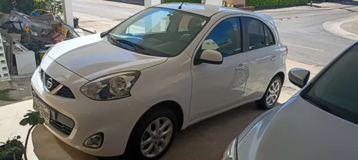Nissan March SV 1.0 12V Flex 5P 2017