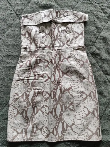 Vestido tomara-que-caia em couro legítimo 