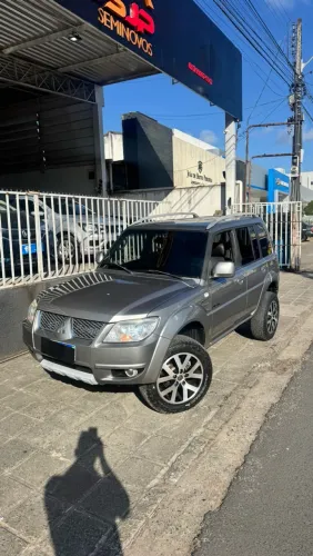 Mitsubishi Pajero TR4 2.0/ 2.0 Flex 16V 4X4 Aut. 2013