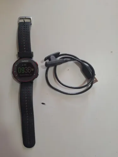 Relógio GARMIN Forerunner 235