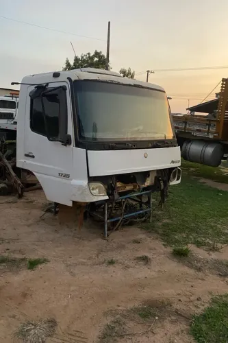 Cabine Mercedes Atego 2425,1725