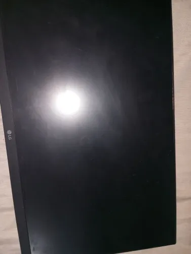 Monitor LG UltraGear 144Hz TELA QUEBRADA! (Para Retirada De Peças / Conserto)