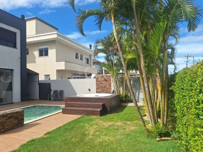 Casa para Venda em Florianópolis, São João do Rio Vermelho, 3 dormitórios, 3 suítes, 4 ban