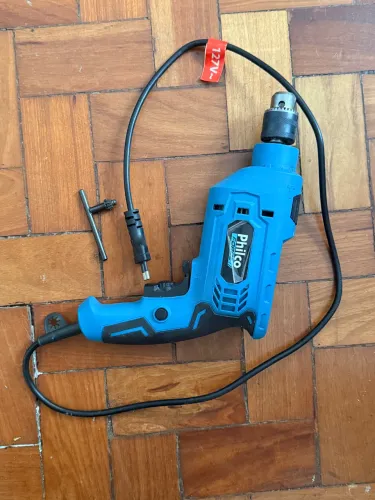 Furadeira Philco 127v