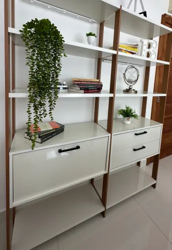 Estante Premium para Escritório, Sala ou Home Office | Estado de Nova