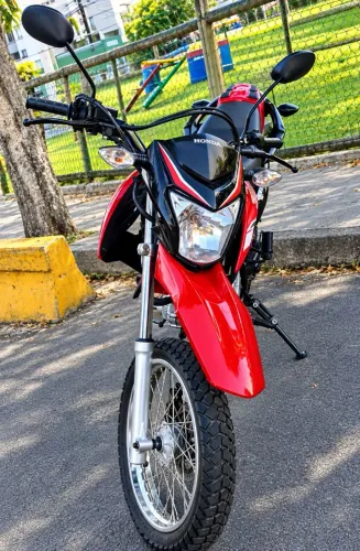 Bros 2020/2020 17 mil km, único dono.