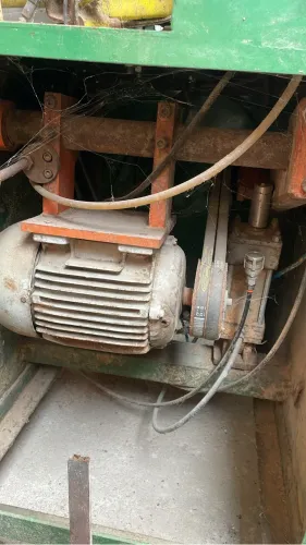 VENDO DESTOPADEIRA PNEUMÁTICA PRA MADEIRA/TÁBUA