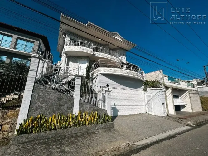 Casa de frente para o lago com 4 quartos - Pedra Branca, Palhoça
