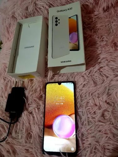 Samsung A32 128GB na Caixa Completo com Acessórios ? Estado de Novo