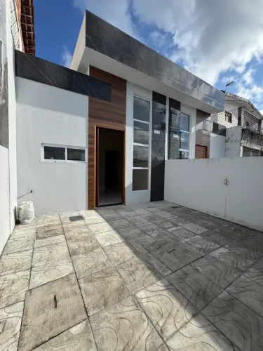 Clau/ linda casa no bairro do Costa e Silva