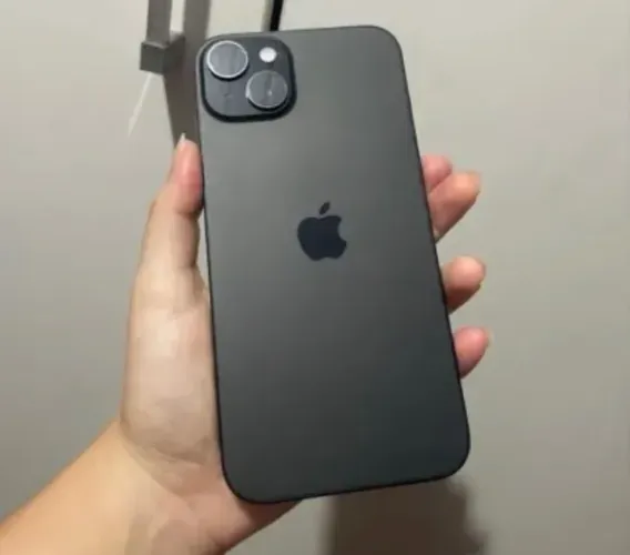 iPhone 15 Plus - 256 GB Preto