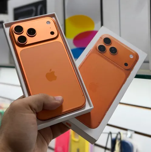 Iphone 17 pro max 256gb apenas 3 meses de ativação, bateria 100% LOJA FÍSICA ( 256 gb )