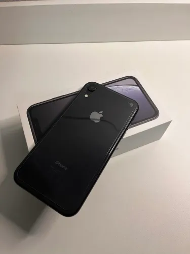 iPhone XR 64GB impecável