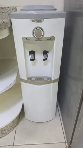 Bebedouro Vertical Esmaltec