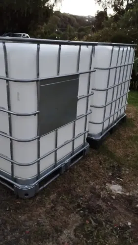 IBC CONTAINER 1000 LITROS USADO ESTADO DE NOVO