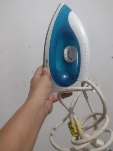 Vendo ferro para passar roupas por apenas 39,90
