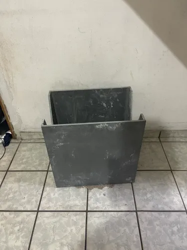 Caixa/Suporte para Ar-Condicionado de Janela em Granito