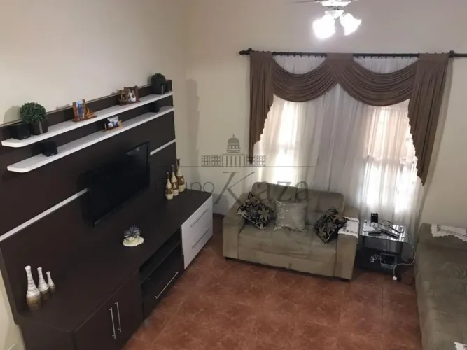 Casa Sobrado - Jardim Sul - 3 Dormitórios - 143m².