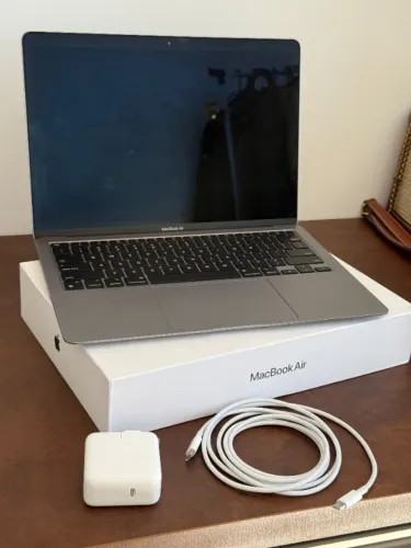 Macbook Air M1, bateria 89%, 59 ciclos apenas, caixa, carregador e cabos originais