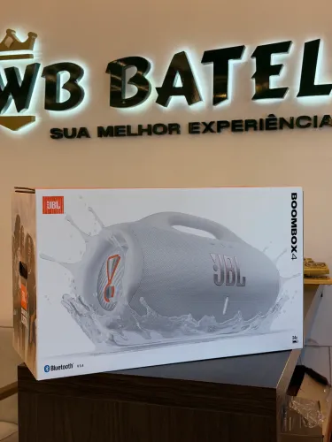 JBL BOOMBOX 4 BRANCA NACIONAL - Loja Física
