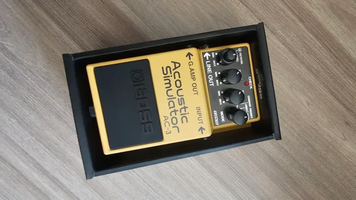 Pedal de efeitos Boss Acoustic Simulator AC-3