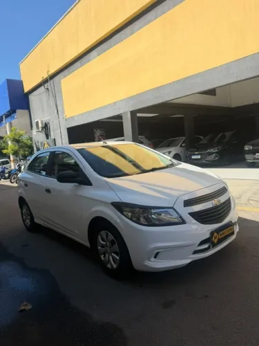 Chevrolet Onix JOY Hatch 1.0 8V Flex Mec. 4P 2019