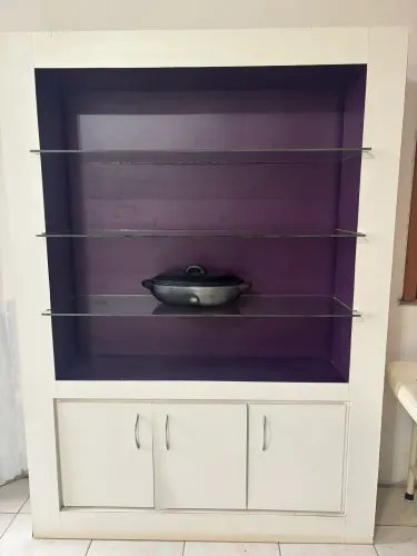 Cristaleira / estante vitrine de sala