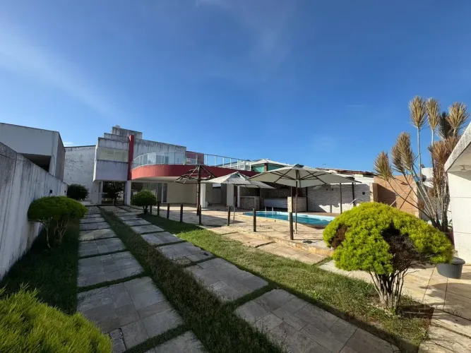 Sobrado para aluguel e venda com 397 metros quadrados com 7 quartos em Petrópolis - Maceió