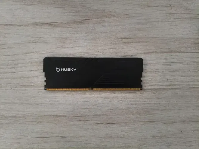 Memória RAM Husky Gaming 8GB DDR4 3200MHz