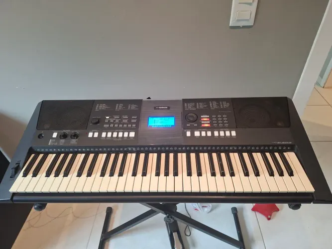 Teclado yamaha PSR-E423