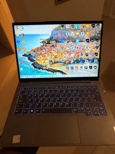 Vendo Notebook Lenovo Thinkbook 2025,Intel Core i7, 32GB ram, 1Tb de memória