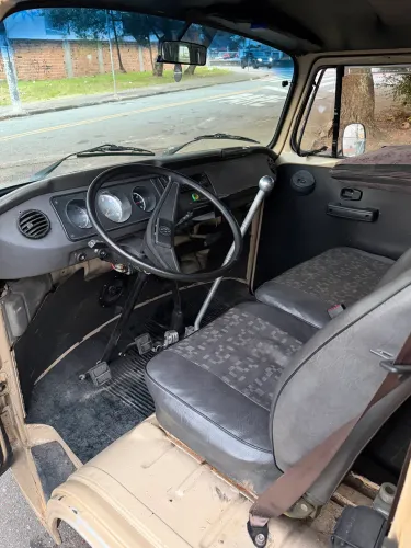 Volkswagen Kombi Standard/ Luxo/ Serie Prata 1995