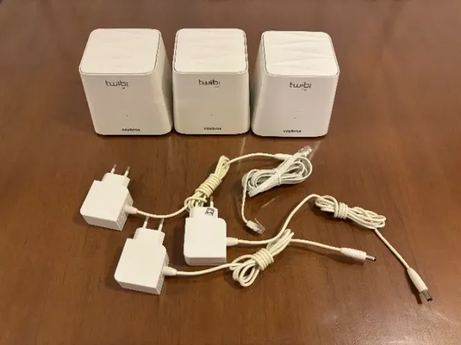 Kit com 3 Roteadores Intelbras Twibi Giga+ (Wi-Fi Mesh AC1200)