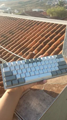Teclado Mecânico Redragon K17 RGB Usado - Bom Estado
