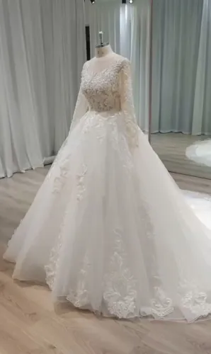 Vestido de noiva modelo princesa tam m