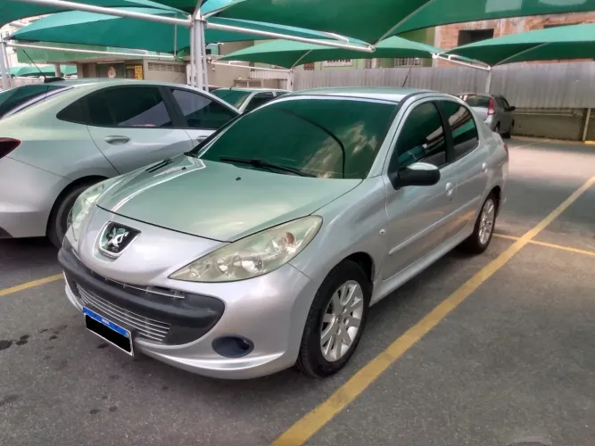 Peugeot 207 Sedan Passion XS 1.6 Flex 16V 4P AUT 2011