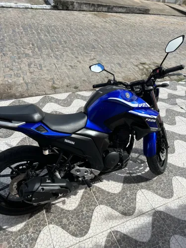 YAMAHA FAZER 250 EXTRA