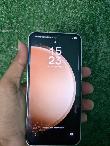 Samsung S23 FE 128gb 8ram todo orginal valor 1250 reias chega pra loja