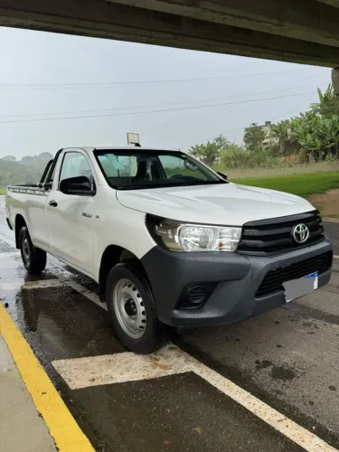 Toyota Hilux CS 4X4 2.8 TDI Diesel Mec. 2024