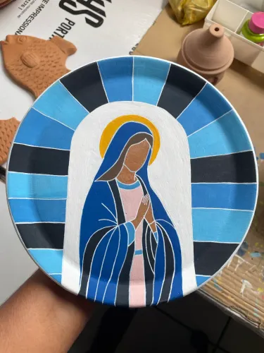 Pratos decorativos pintados à mão 
