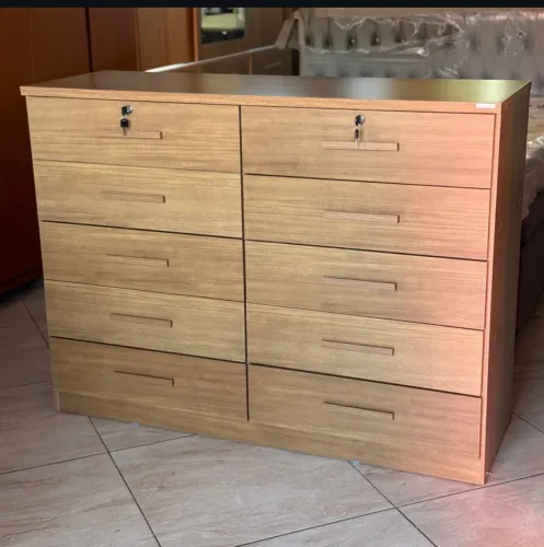 !!COMODA NOVA!!! 12 x 99,90 cartão