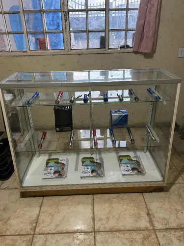 Vitrine Expositor 1,30 Lar por 1m Alt