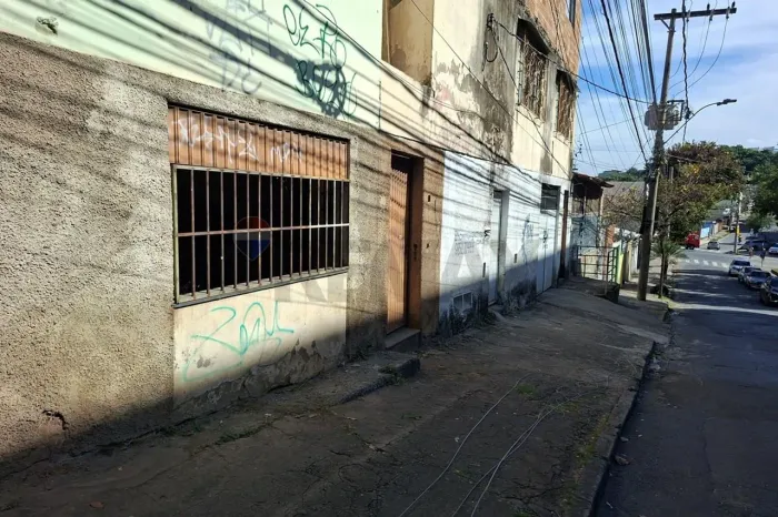 Loja Comercial P/ Locação no Centro de Santa Mônica, Matric: 718 648519 71