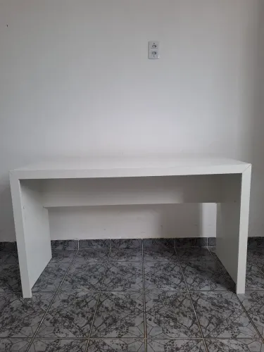 Mesa Escrivaninha Grande na cor Branca