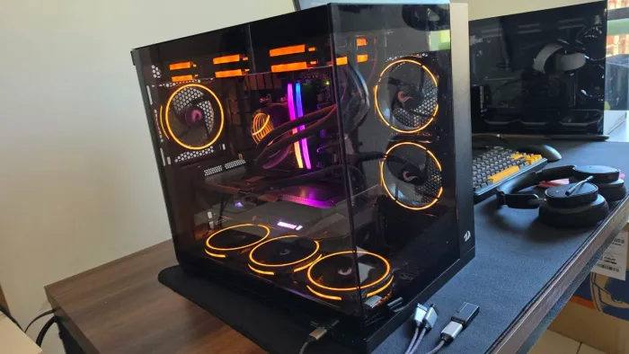 PC Gamer, R5 5600 + 32GB 3600mhz CL16 + 1TB